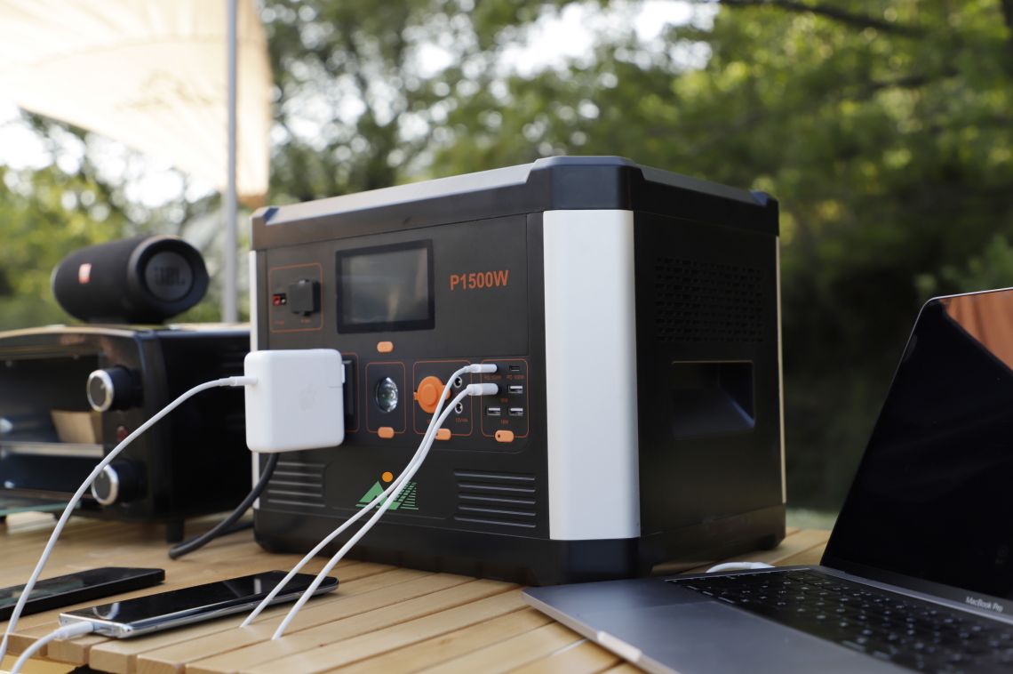 Portable lithium outdoor power supply Portable Jenereithara