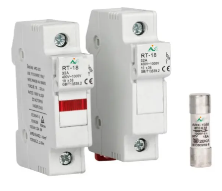 Protect your solar system with the new 1000V 1P 1-32A DC Fuse Holder and Fuse Chain
