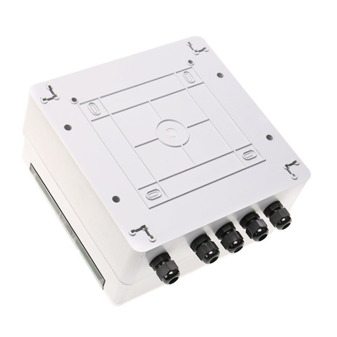 Solar dc combiner box